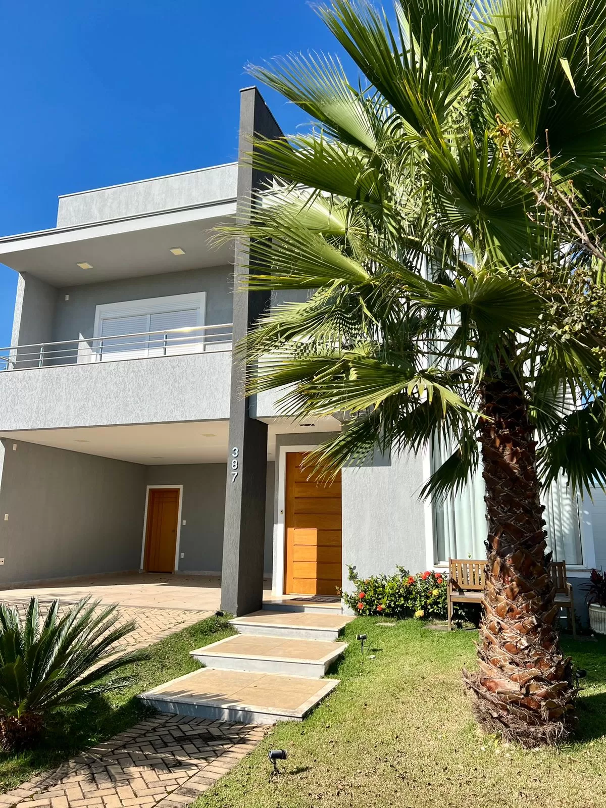 Sobrado à Venda ou Locação com 4 suítes, móveis planejados e piscina, 432m² em Votorantim/SP no Condomínio Alphaville Nova Esplanada