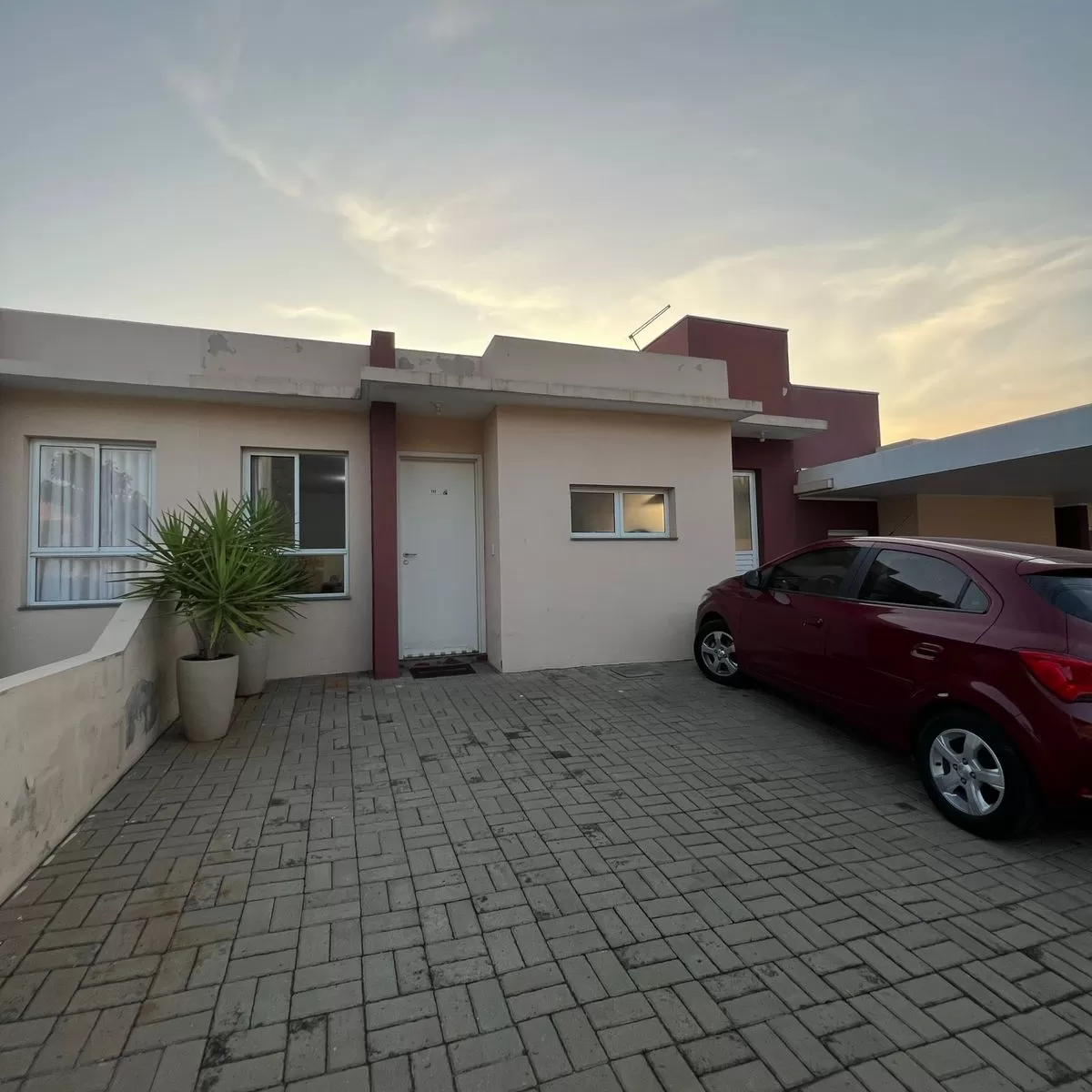 Casa Térrea à Venda com 3 quartos sendo 1 suíte, 66m² no Condomínio Vision Ville em Votorantim/SP