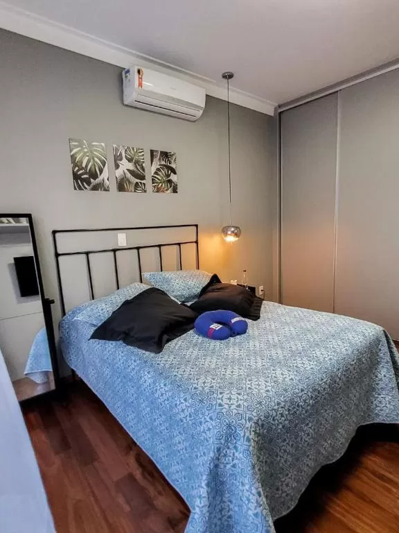 Sobrado à Venda Próximo à Prefeitura de Sorocaba no Alto da Boa Vista com 3 suítes e piscina, 278m² em Sorocaba/SP no Condomínio Colinas do Sol