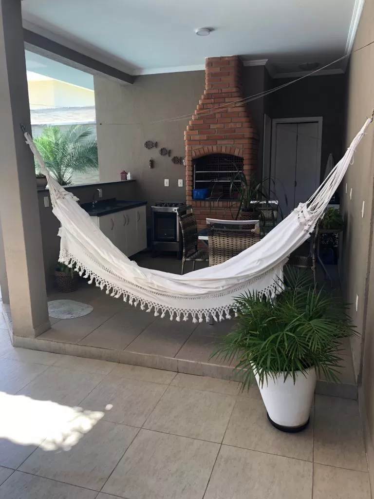 Sobrado à Venda no Campolim com 3 suítes, escritório e piscina, 321m² em Sorocaba/SP no Condomínio Tivoli Park