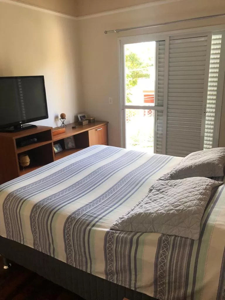 Sobrado à Venda no Campolim com 3 suítes, escritório e piscina, 321m² em Sorocaba/SP no Condomínio Tivoli Park