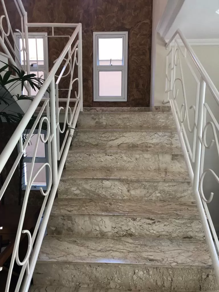 Sobrado à Venda no Campolim com 3 suítes, escritório e piscina, 321m² em Sorocaba/SP no Condomínio Tivoli Park
