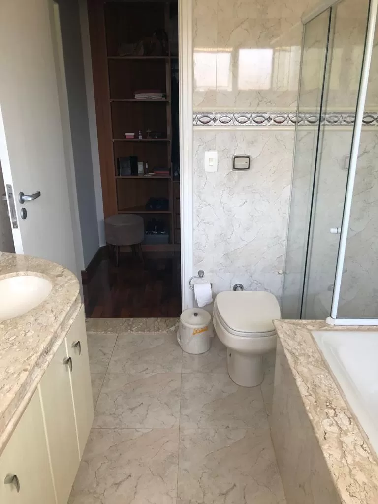 Sobrado à Venda no Campolim com 3 suítes, escritório e piscina, 321m² em Sorocaba/SP no Condomínio Tivoli Park
