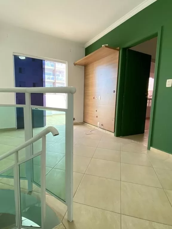 Apartamento Duplex na Cobertura à Venda com 3 quartos sendo 2 suítes e área gourmet, 130m² em Sorocaba/SP no Edifício Tropical