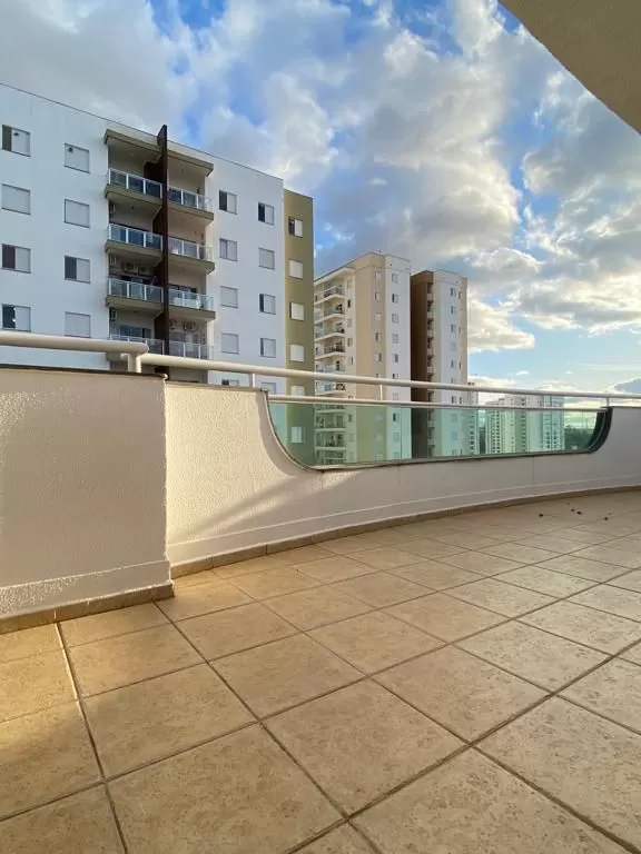 Apartamento Duplex na Cobertura à Venda com 3 quartos sendo 2 suítes e área gourmet, 130m² em Sorocaba/SP no Edifício Tropical