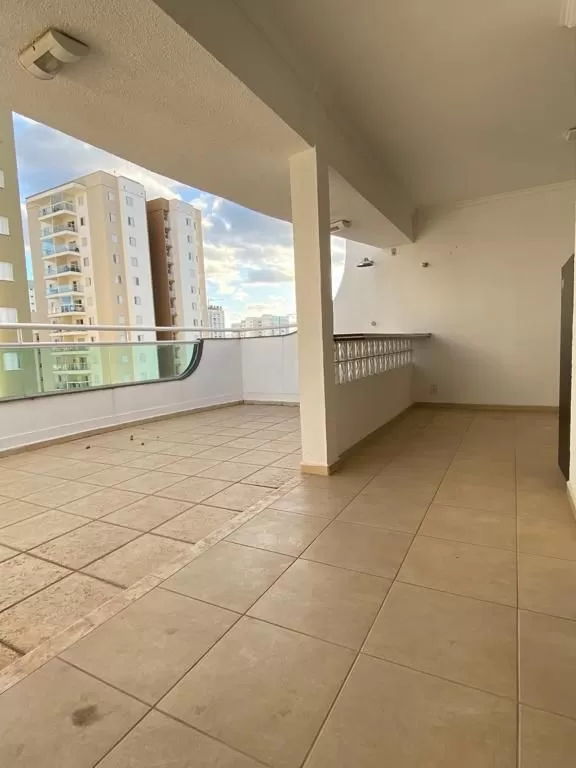 Apartamento Duplex na Cobertura à Venda com 3 quartos sendo 2 suítes e área gourmet, 130m² em Sorocaba/SP no Edifício Tropical
