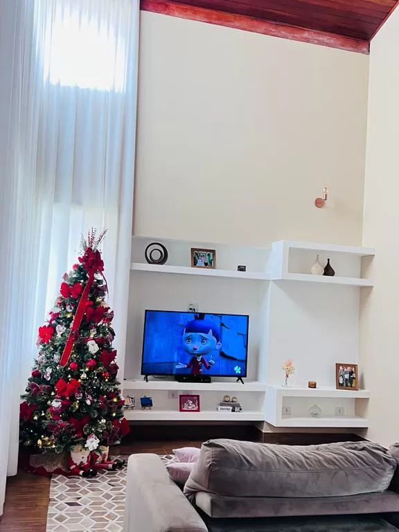 Casa Térrea à Vendacom 3 quartos sendo 1 suíte com closet, 220m² em Araçoiaba da Serra/SP no Condomínio Village Ipanema 