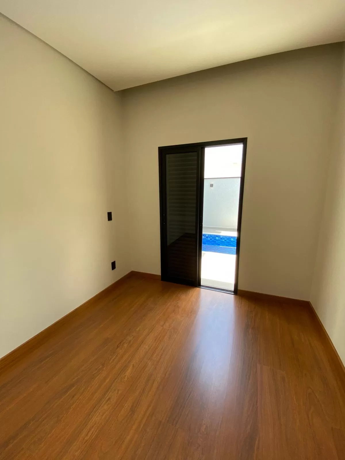 Casa Térrea à Venda com 3 suítes, escritório e piscina em Sorocaba/SP no Condomínio Le France