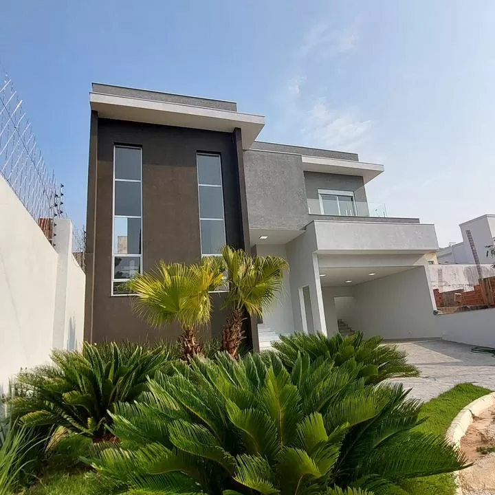 Sobrado à Venda com 3 suítes sendo 2 com closet e piscina, 226m² em Votorantim/SP no Condomínio Belvedere