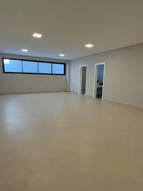 Casa Térrea à Venda e Locação com 3 suítes, escritório, academia, sala de jogos e piscina em Votorantim/SP no Condomínio Alphaville Nova Esplanada