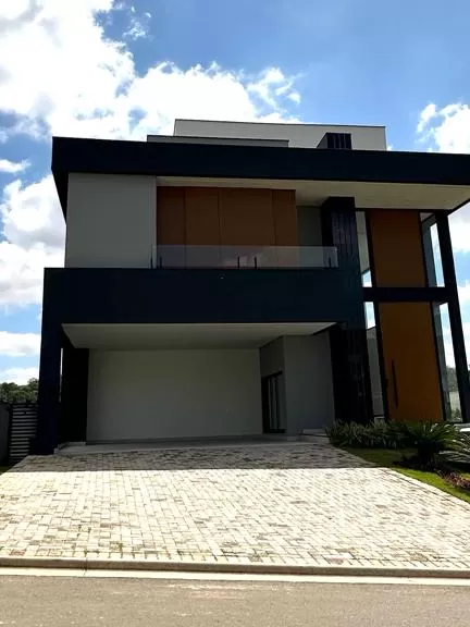 Casa à Venda com 4 suítes e escritório, 357m² em Votorantim/SP no Condomínio Alphaville Nova Esplanada