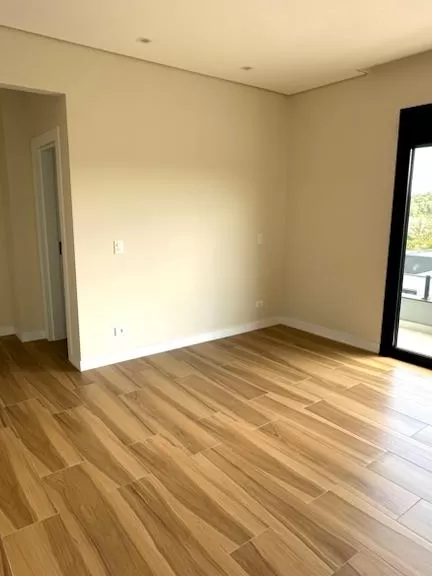 Casa à Venda com 4 suítes e escritório, 357m² em Votorantim/SP no Condomínio Alphaville Nova Esplanada
