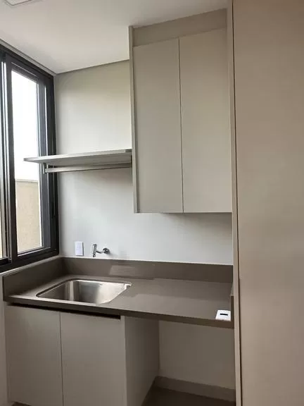 Sobrado à Venda com 4 suítes sendo 1 master e piscina, 421m² em Votorantim/SP no Condomínio Alphaville Nova Esplanada