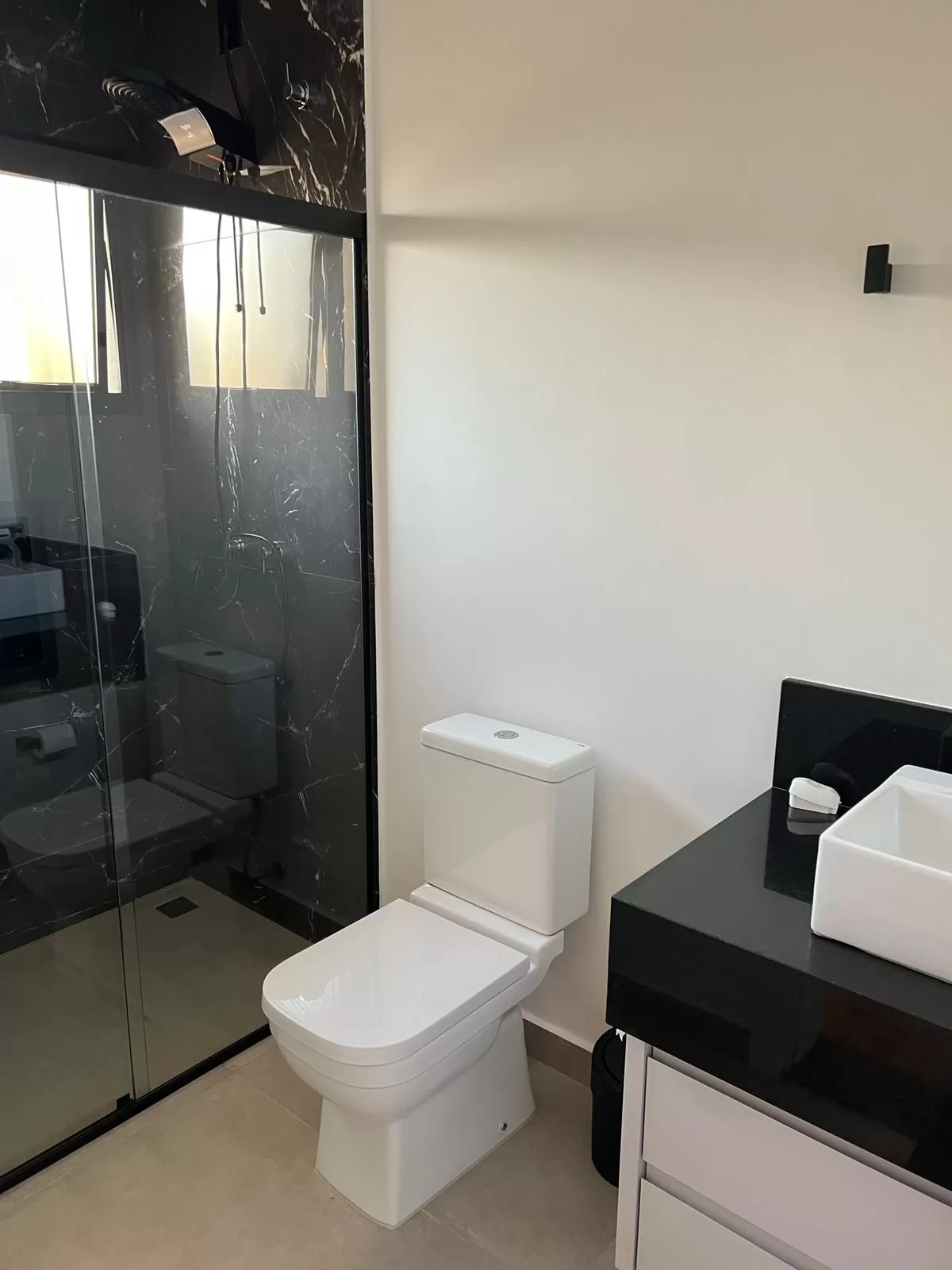 Casa à Venda com 3 suítes, escritório e piscina em Sorocaba/SP no Condomínio Campos do Conde