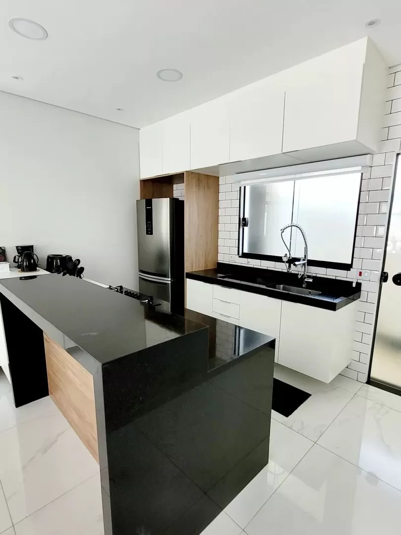 Casa à Venda na Modalidade de Porteira Fechada com 3 suítes e jacuzzi, 192m² em Sorocaba/SP no Condomínio Terras de São Francisco
