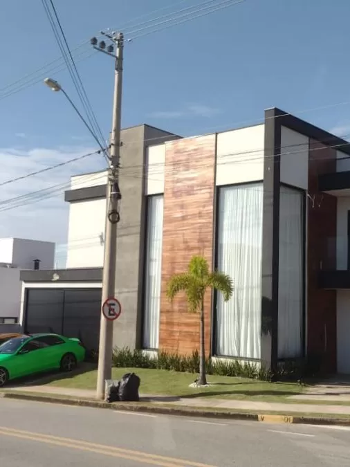 Casa à Venda na Modalidade de Porteira Fechada com 3 suítes e jacuzzi, 192m² em Sorocaba/SP no Condomínio Terras de São Francisco