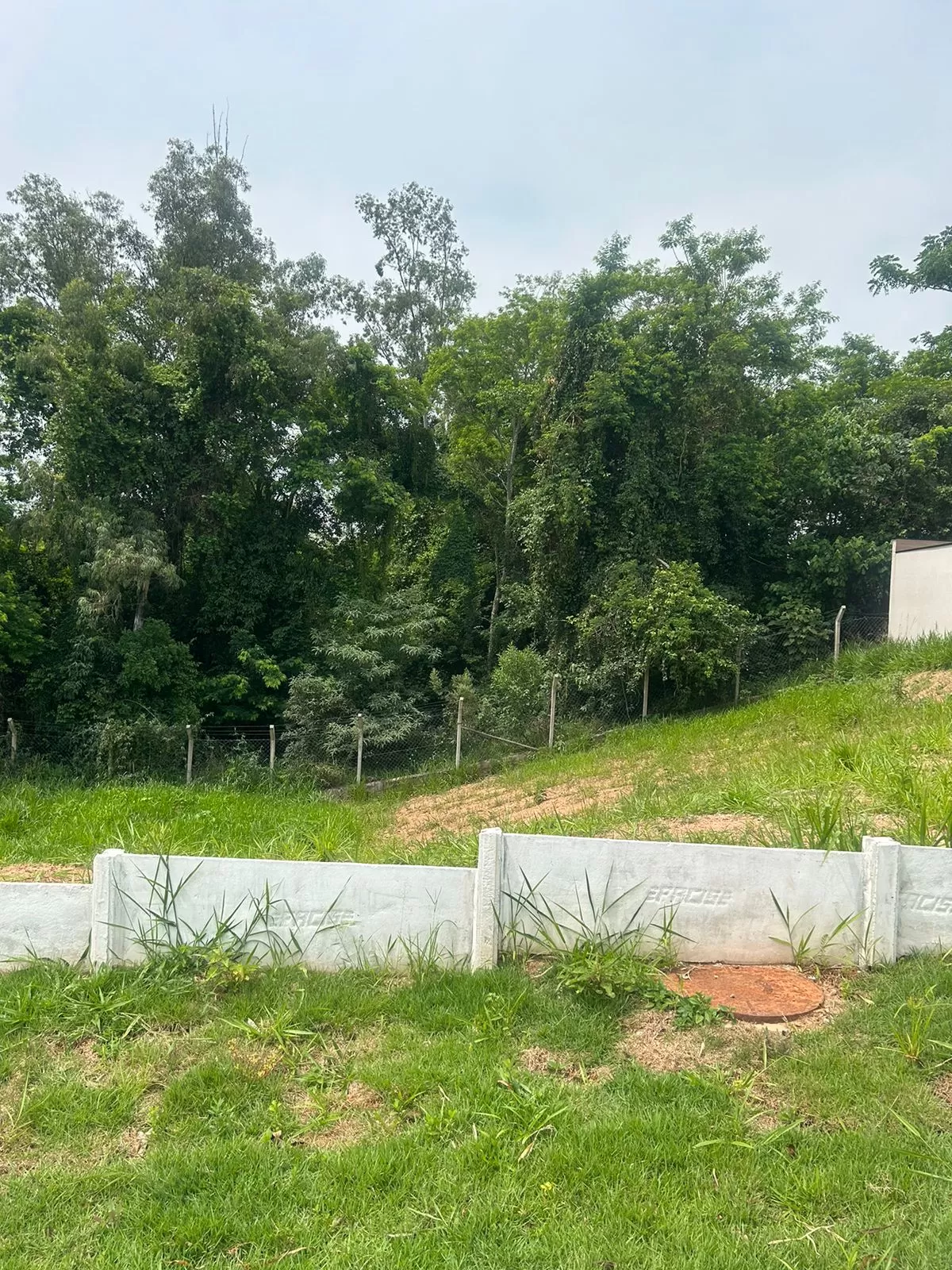 Terreno à Venda no Condominio Vale Azul - Votorantim/SP