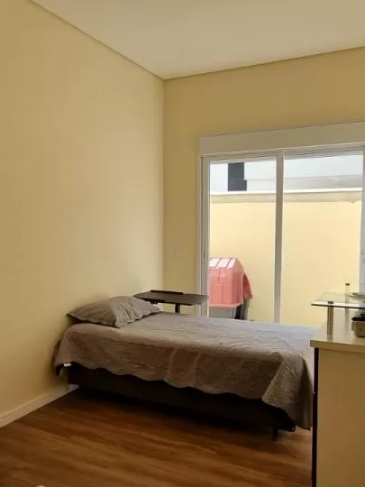 Casa à Venda com 3 suítes sendo 1 master com closet e móveis planejados, 280m² em Votorantim/SP no Condomínio Alphaville Nova Esplanada 