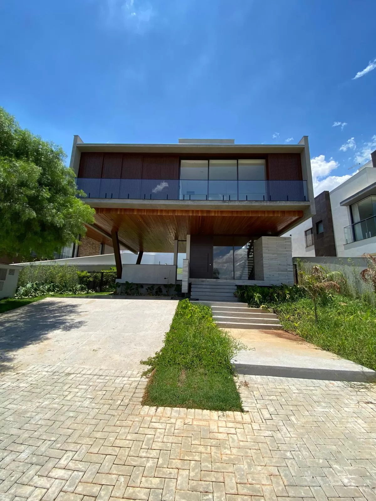 Casa à Venda com 3 suítes sendo 1 master com closet e piscina, 360m² em Votorantim/SP no Condomínio Alphaville Nova Esplanada