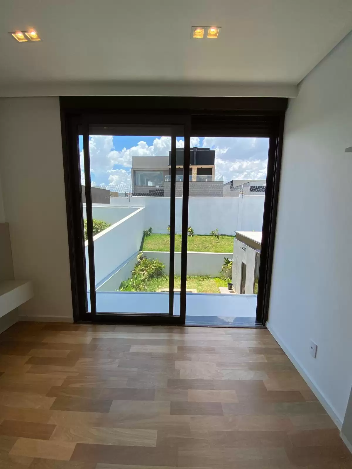 Casa à Venda com 3 suítes sendo 1 master com closet e piscina, 360m² em Votorantim/SP no Condomínio Alphaville Nova Esplanada