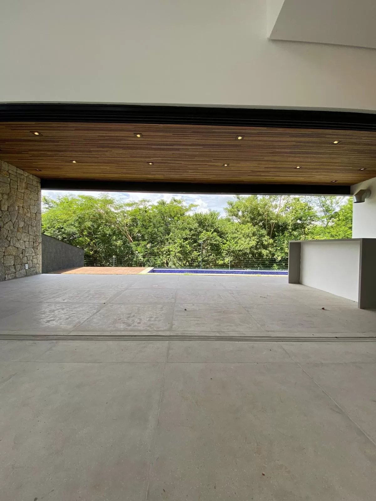 Casa à Venda com 3 suítes e piscina aquecida, 333m² em Votorantim/SP no Condomínio Alphaville Nova Esplanada