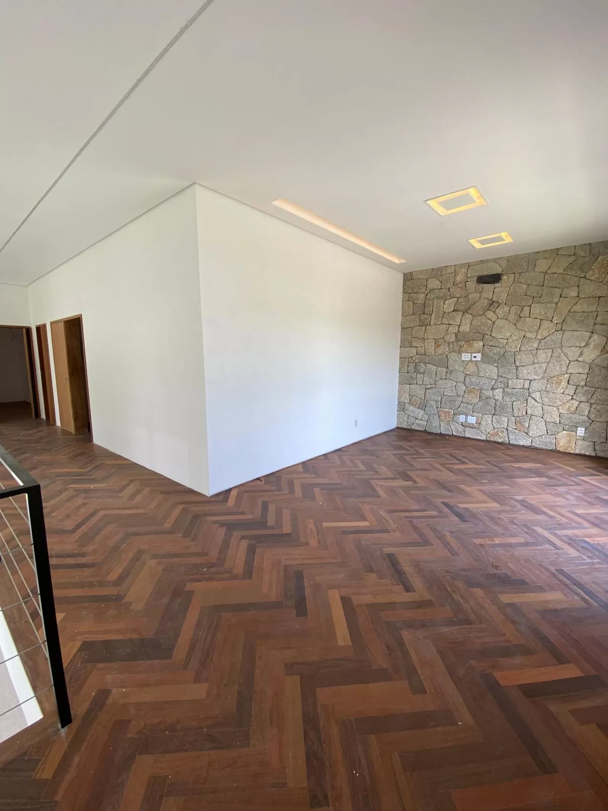 Casa à Venda com 3 suítes e piscina aquecida, 333m² em Votorantim/SP no Condomínio Alphaville Nova Esplanada