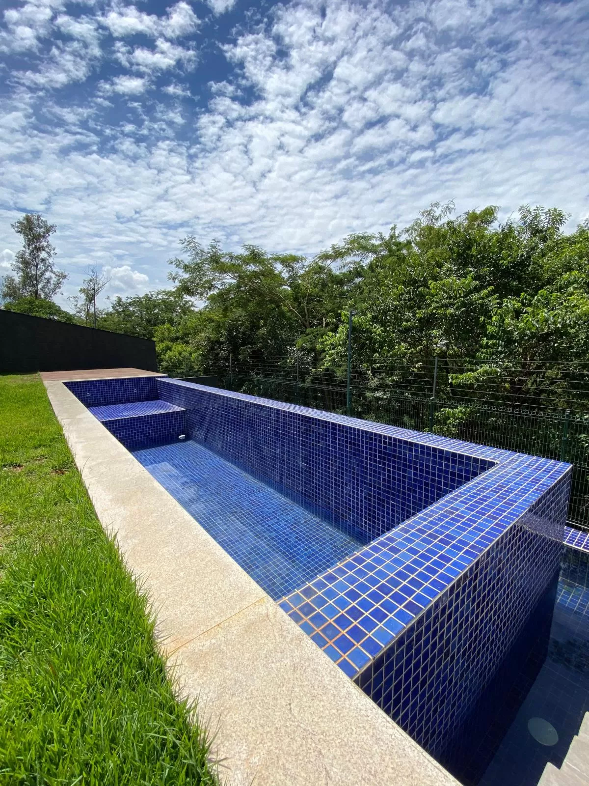 Casa à Venda com 3 suítes e piscina aquecida, 333m² em Votorantim/SP no Condomínio Alphaville Nova Esplanada