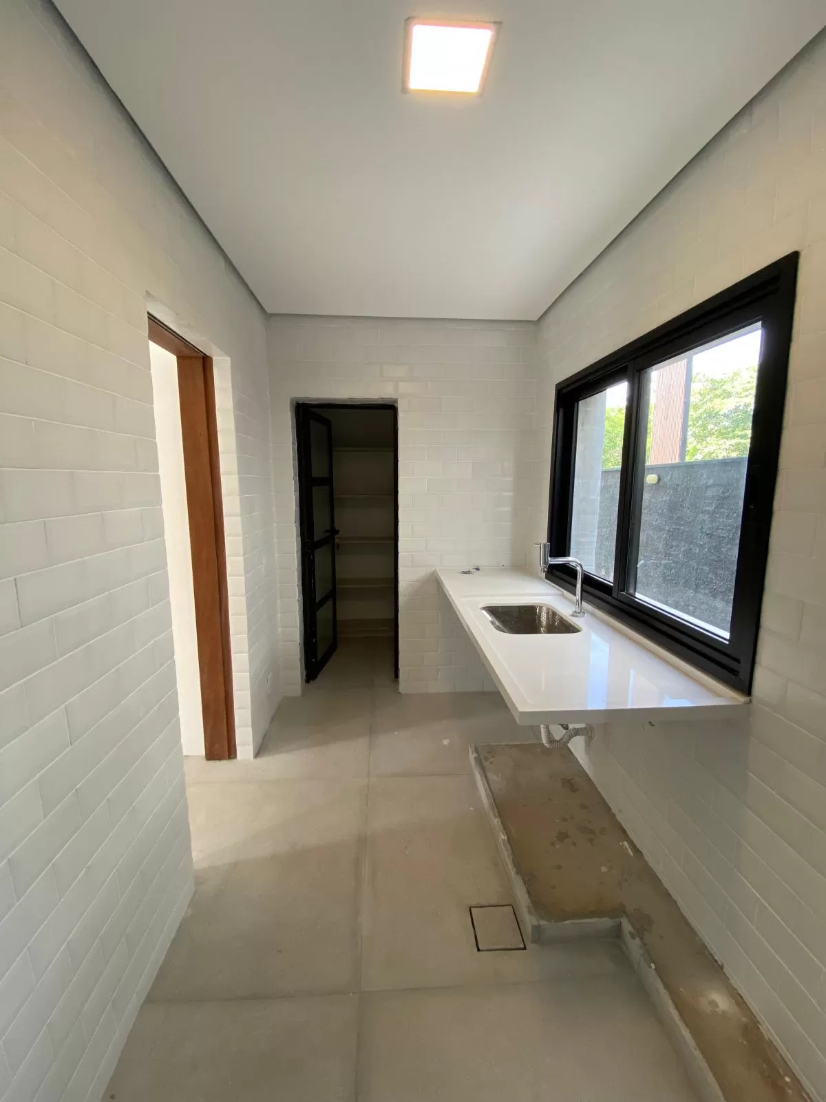 Casa à Venda com 3 suítes e piscina aquecida, 333m² em Votorantim/SP no Condomínio Alphaville Nova Esplanada