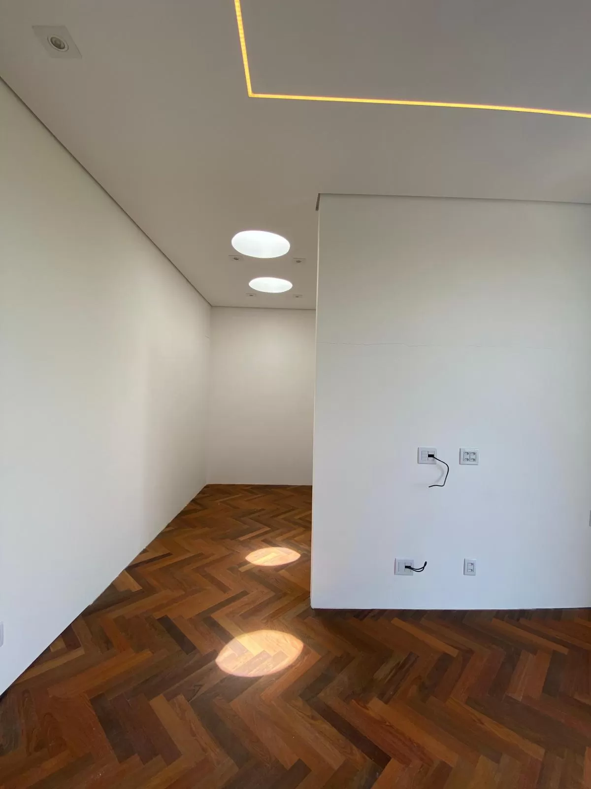Casa à Venda com 3 suítes e piscina aquecida, 333m² em Votorantim/SP no Condomínio Alphaville Nova Esplanada
