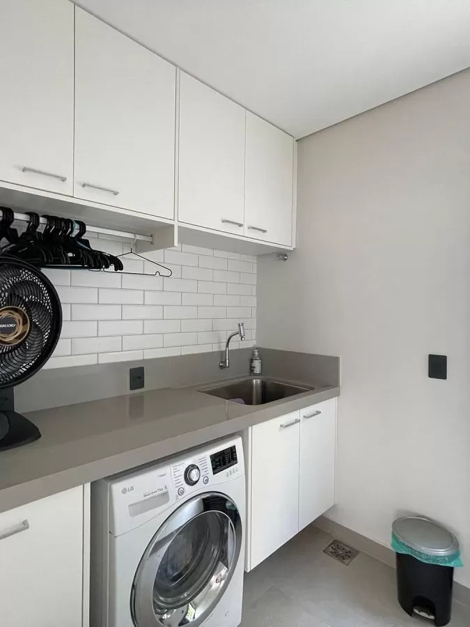 Casa à Venda com 3 suítes sendo 1 master com closet e piscina climatizada, 295m² em Votorantim/SP no Condomínio Alphaville Nova Esplanada