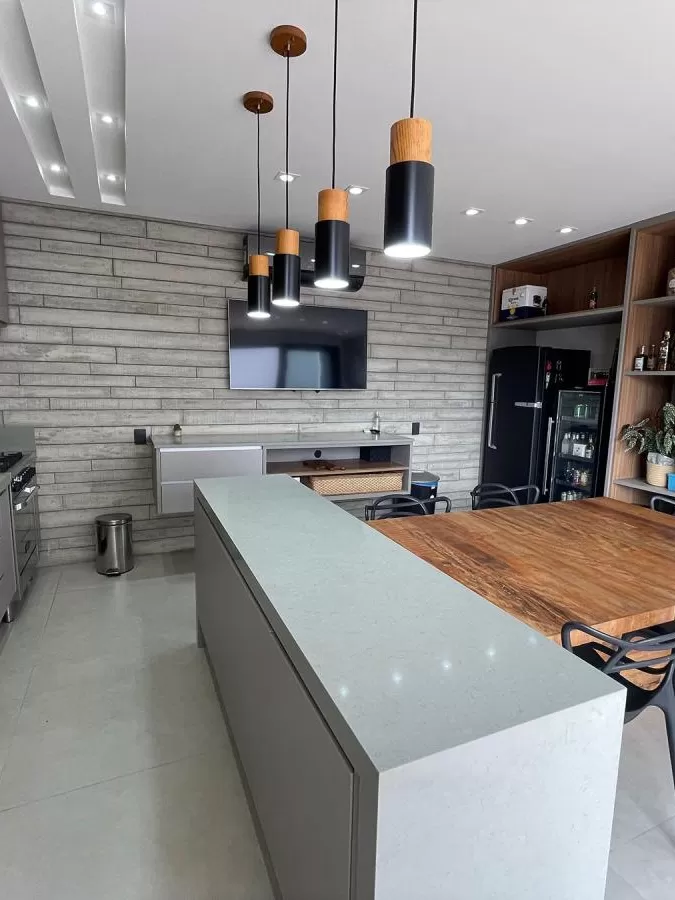 Casa à Venda com 3 suítes sendo 1 master com closet e piscina climatizada, 295m² em Votorantim/SP no Condomínio Alphaville Nova Esplanada