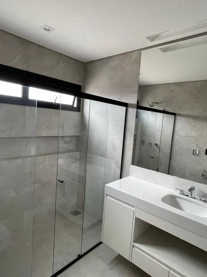 Casa à Venda com 3 suítes sendo 1 master com closet e piscina climatizada, 295m² em Votorantim/SP no Condomínio Alphaville Nova Esplanada