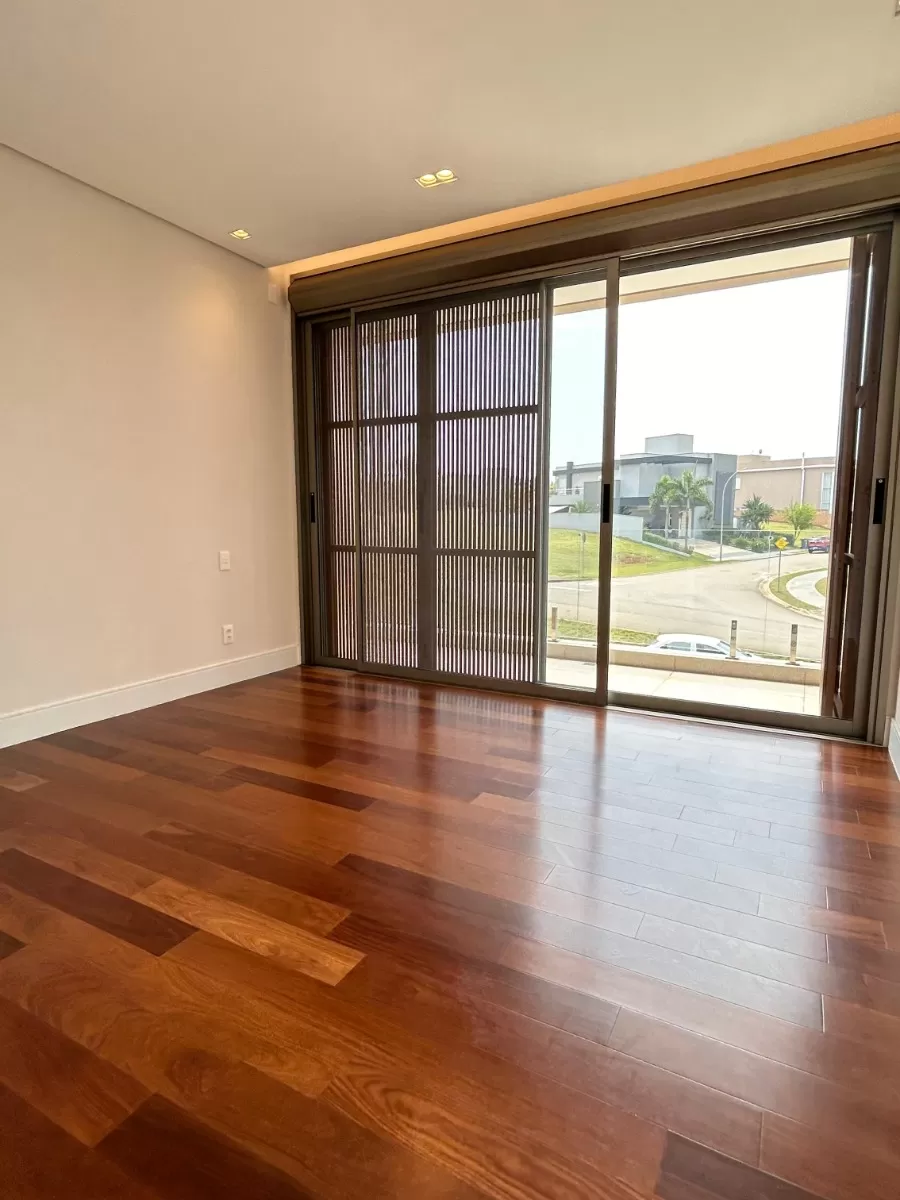 Sobrado à Venda com 5 suítes com closet e piscina, 415m² em Votorantim/SP no Condomínio Alphaville Nova Esplanada