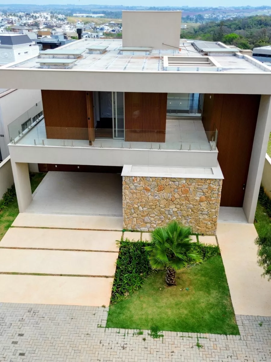 Sobrado à Venda com 5 suítes com closet e piscina, 415m² em Votorantim/SP no Condomínio Alphaville Nova Esplanada