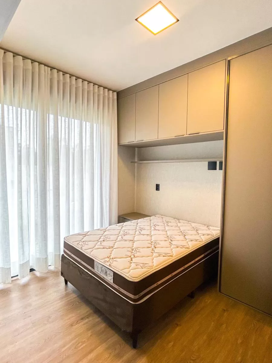 Sobrado à Venda na Modalide de Porteira Fechada com 4 suítes, banheira de imersão e piscina de borda infinita, 328m² em Votorantim/SP no Condomínio Alphaville Nova Esplanada