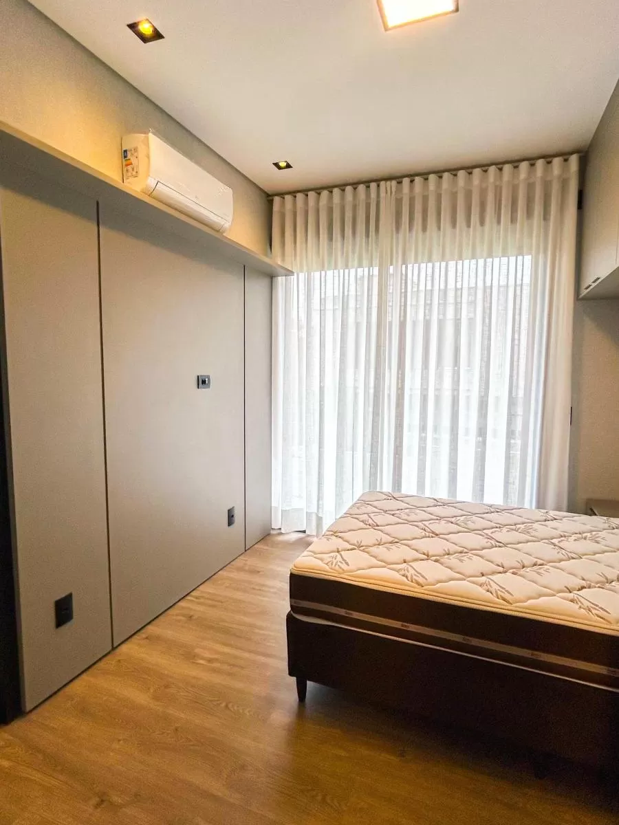 Sobrado à Venda na Modalide de Porteira Fechada com 4 suítes, banheira de imersão e piscina de borda infinita, 328m² em Votorantim/SP no Condomínio Alphaville Nova Esplanada