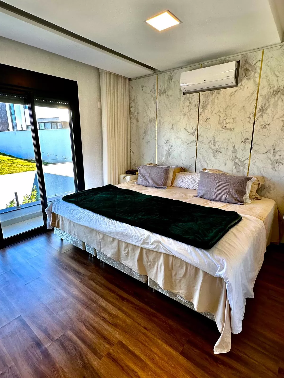 Casa Mobiliada à Venda com 4 quartos sendo 3 suítes e piscina aquecida, 315m² em Votorantim/SP no Condomínio Alphaville Nova Esplanada