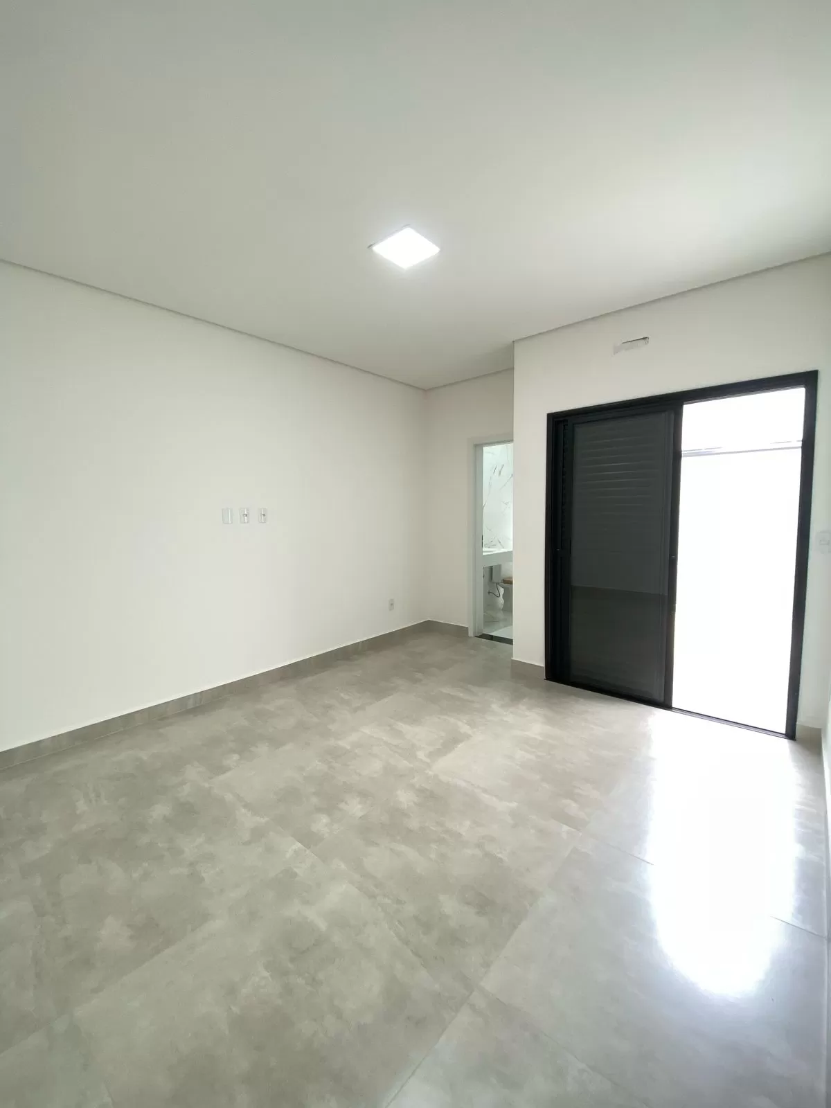 Casa à Venda no Condomínio Villagio Wanel em Sorocaba/SP