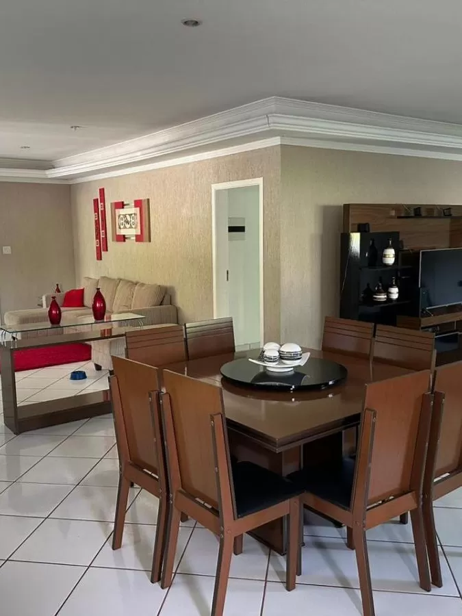 Casa Térrea à Venda no Condomínio Vale do Lago em Sorocaba/SP