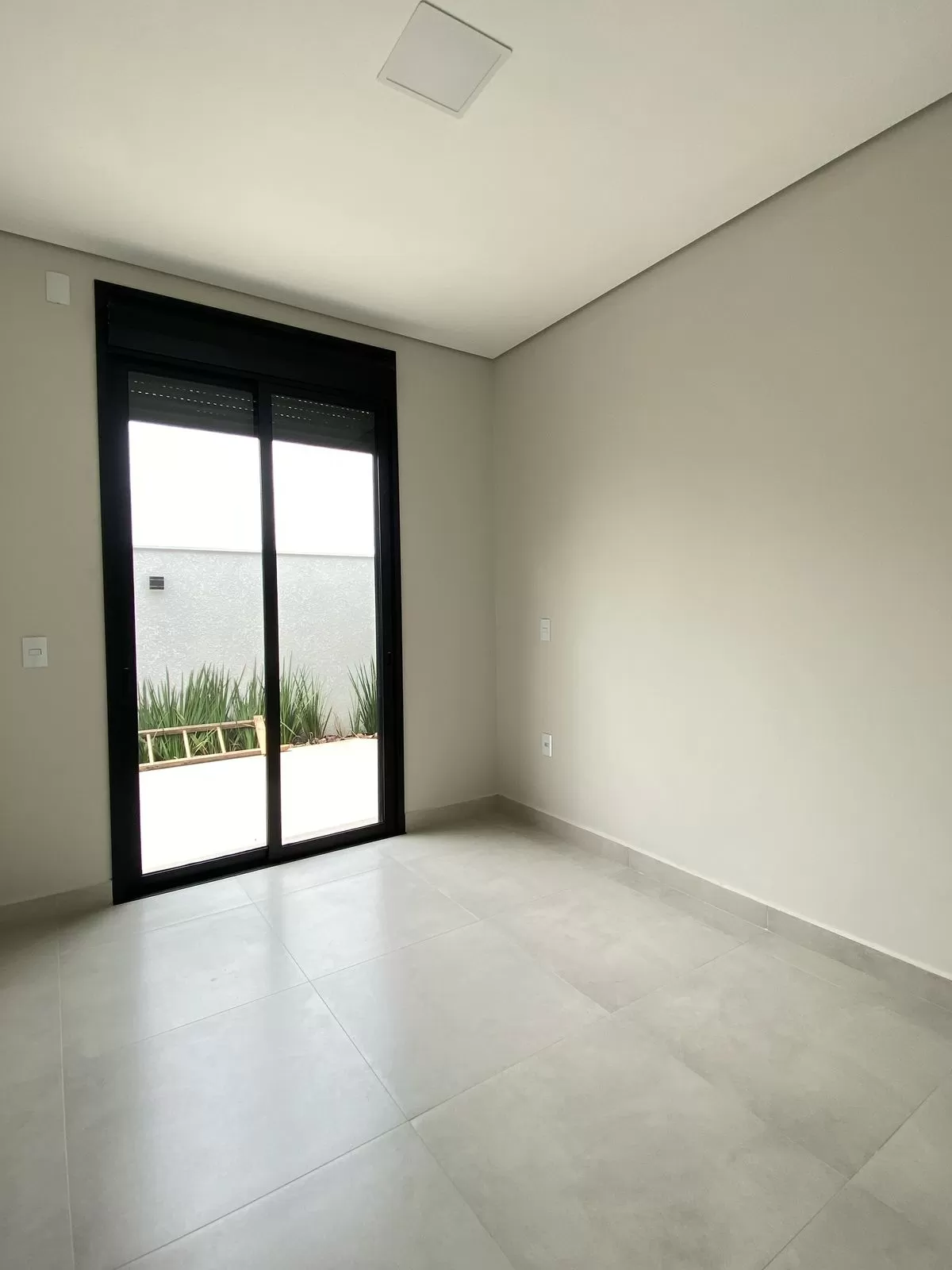 Linda Casa à Venda no Condomínio Villagio Wanel em Sorocaba/SP