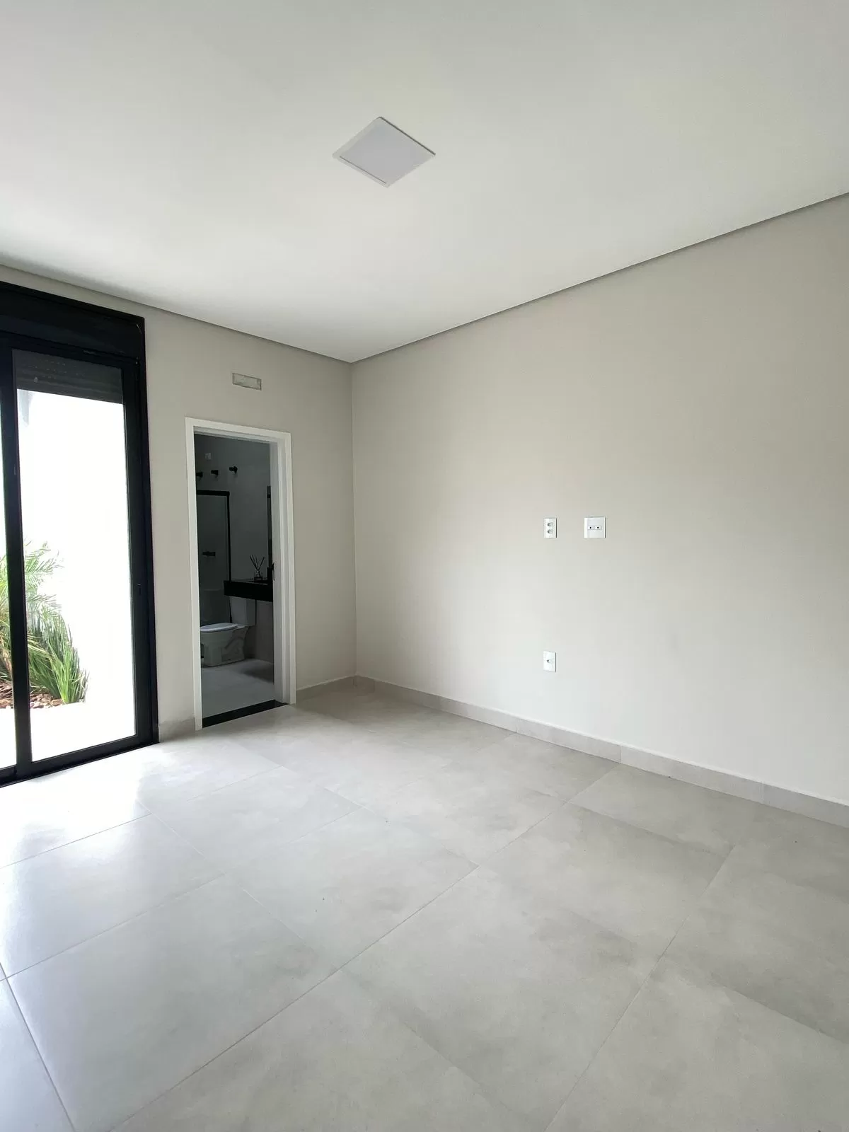 Linda Casa à Venda no Condomínio Villagio Wanel em Sorocaba/SP