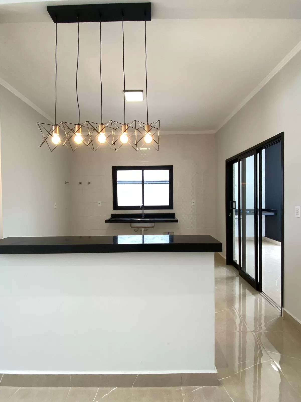 Casa à Venda no Condomínio Villagio Wanel em Sorocaba/SP