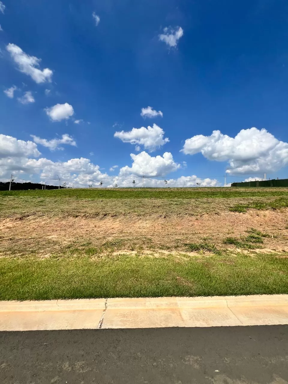 Terreno à Venda com ótima localização, 300m² no Condomínio Terras Alpha em Votorantim/SP