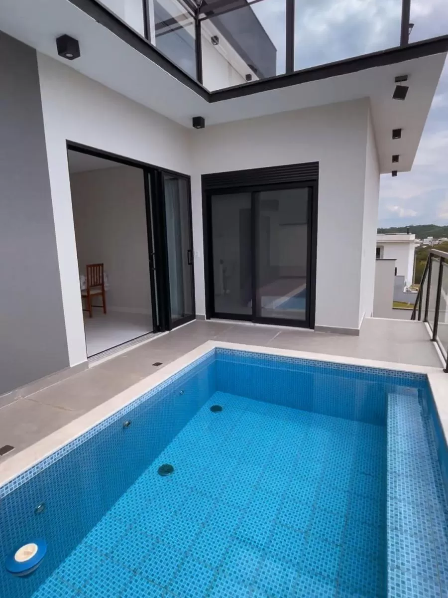 Casa à Venda com 4 suítes, piscina privativa e área gourmet com churrasqueira, 330m² no Condomínio Cyrela Landscape em Votorantim/SP