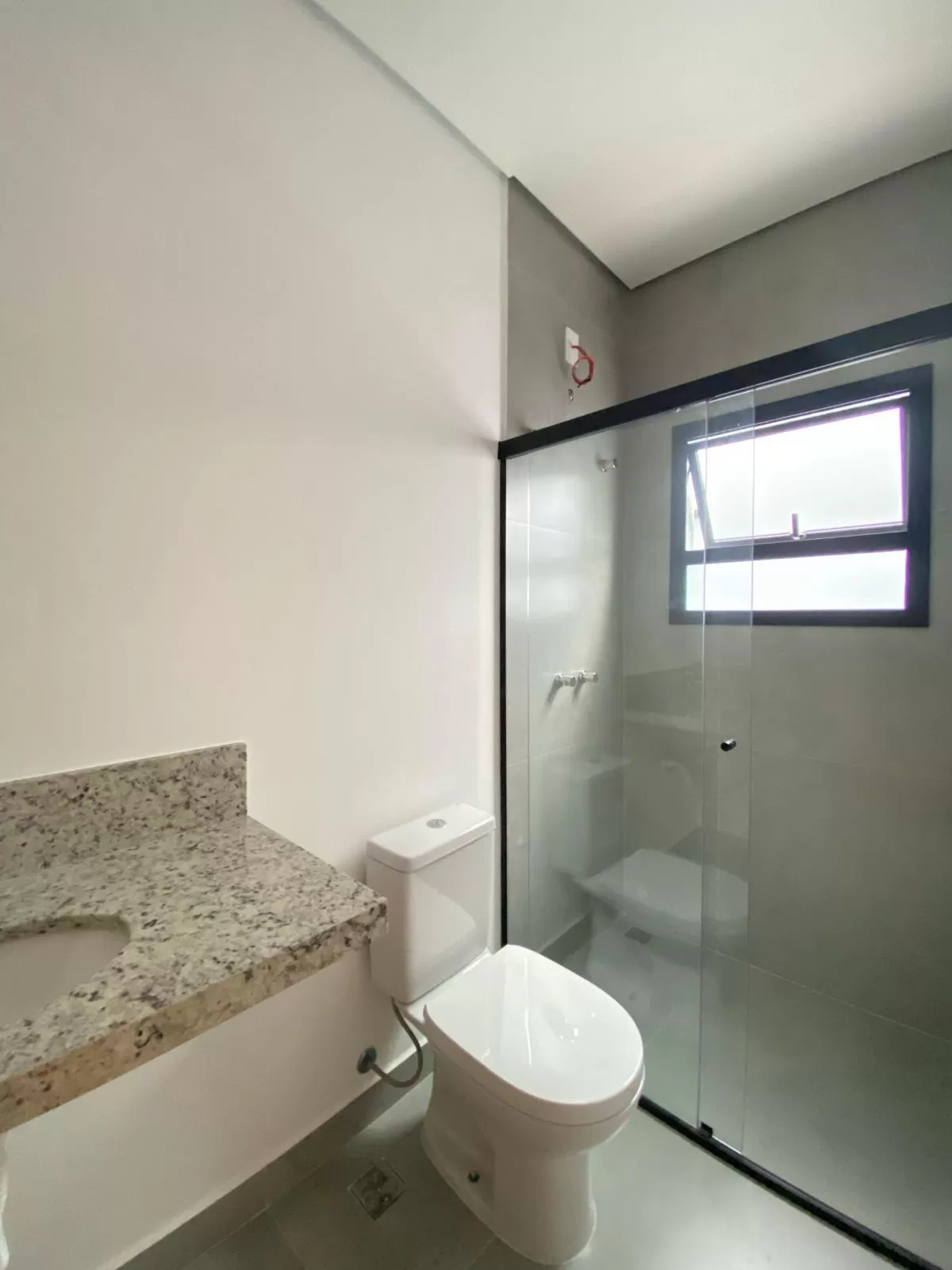 Casa à Venda no Condomínio Campos do Conde