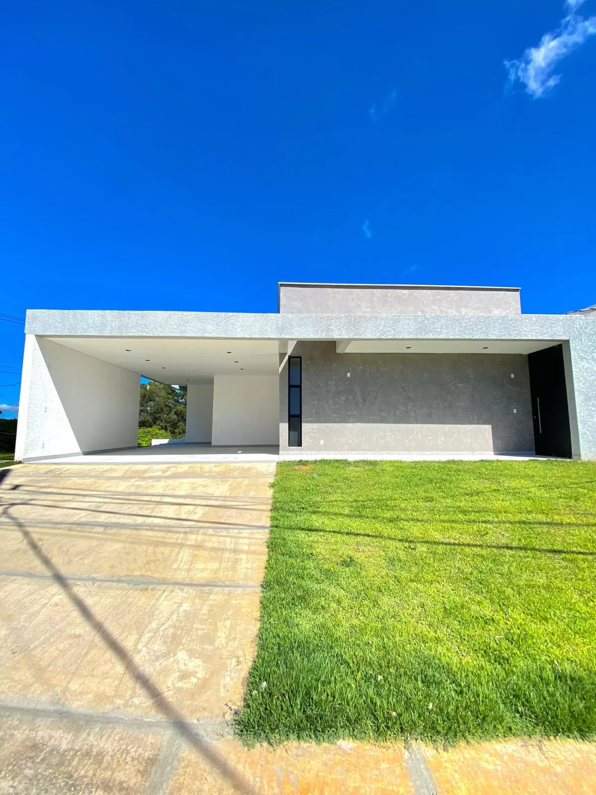 Casa de Esquina à Venda no Condomínio Ibirapuera em Sorocaba/SP