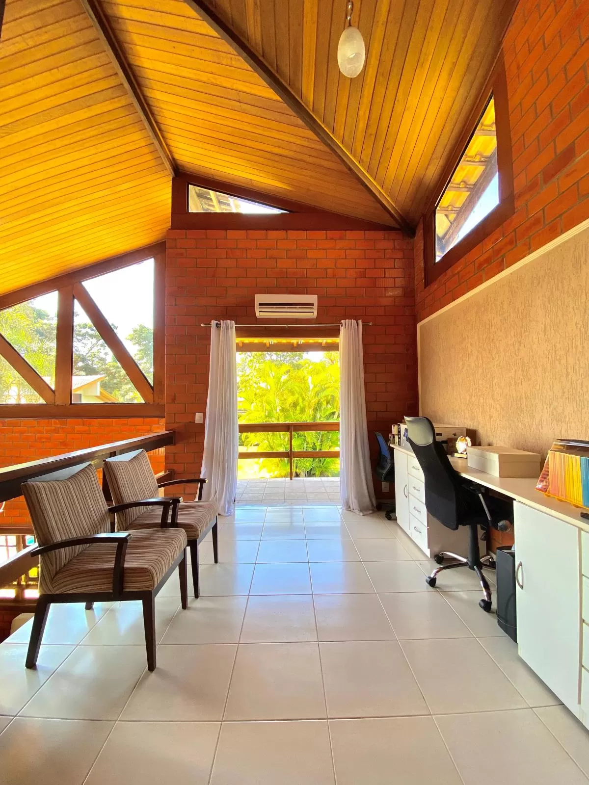 Casa à Venda na Modalidade de Porteira Fechada no Condomínio Vale do Lago em Sorocaba/SP