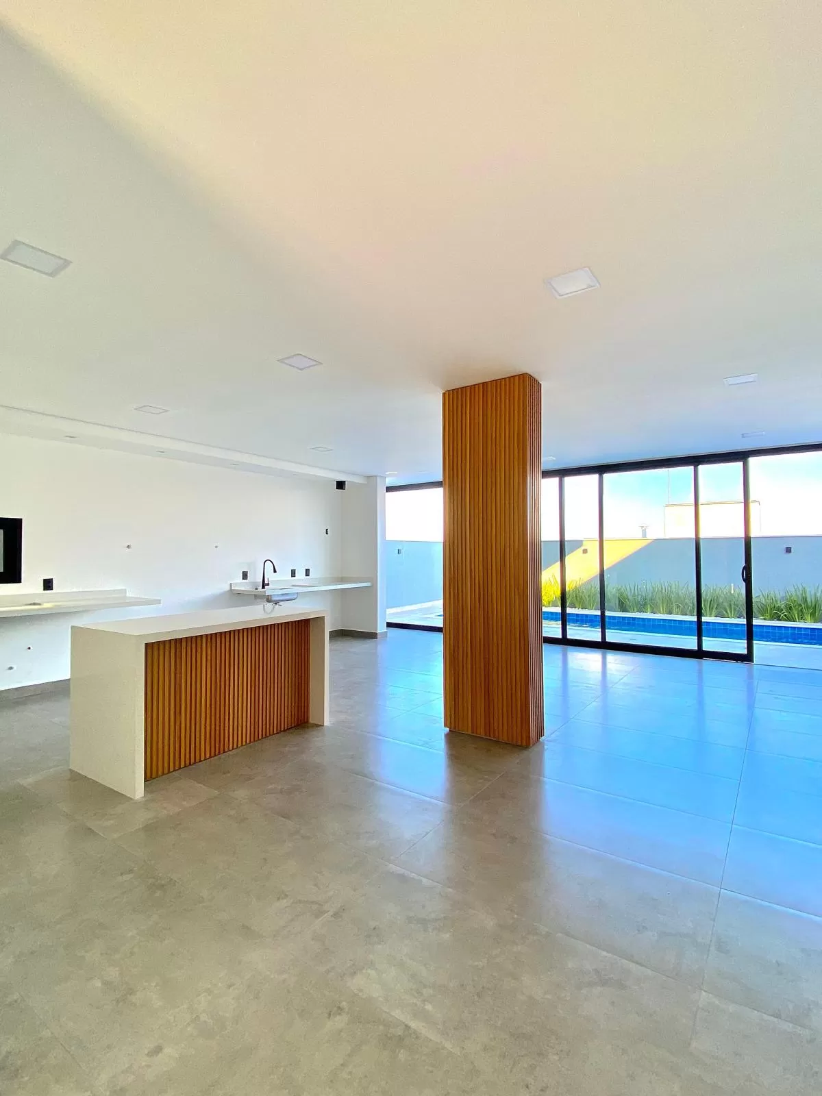 Sobrado à Venda com 3 suítes e área gourmet com piscina, 260m² no Condomínio Cyrela Landscape em Votorantim/SP