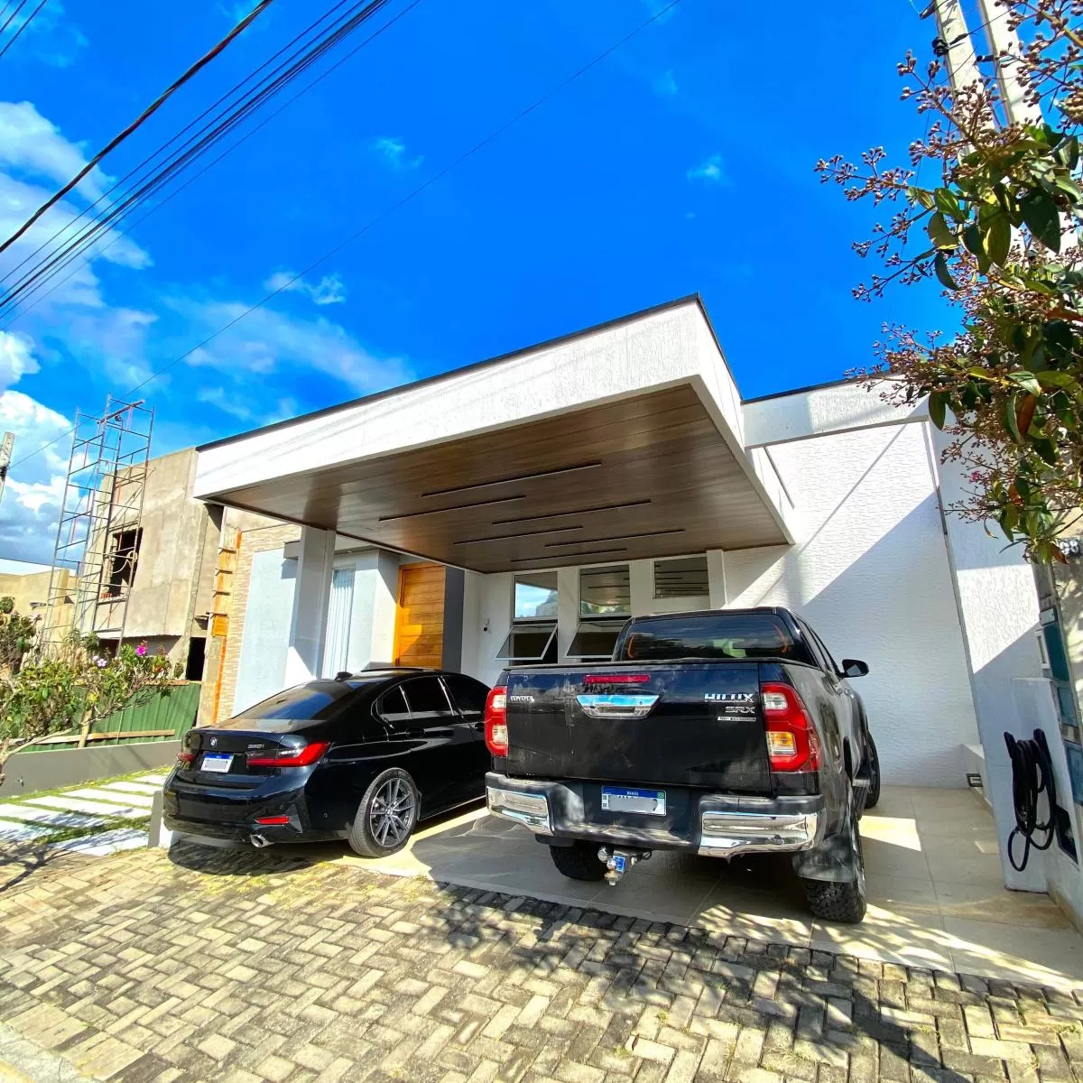 Casa à Venda com 2 dormitórios, móveis planejados e churrasqueira, 100m² no Condomínio Vale Azul em Votorantim/SP