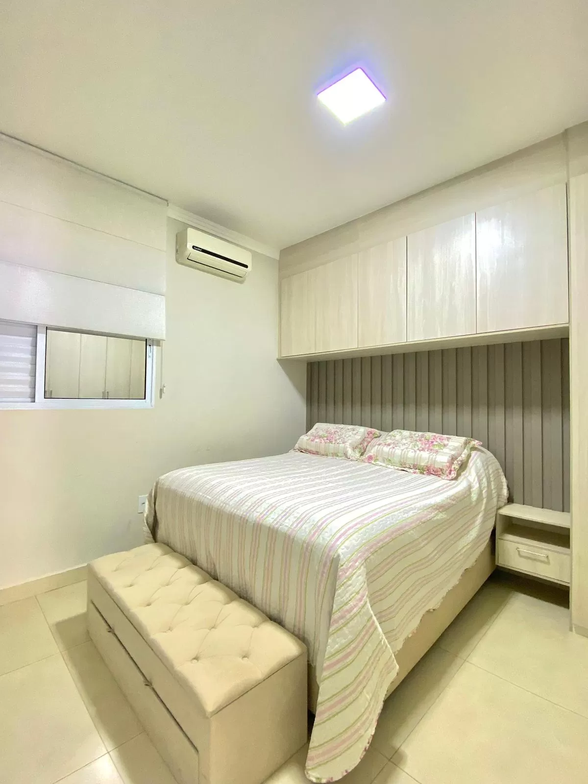 Casa à Venda com 2 dormitórios, móveis planejados e churrasqueira, 100m² no Condomínio Vale Azul em Votorantim/SP